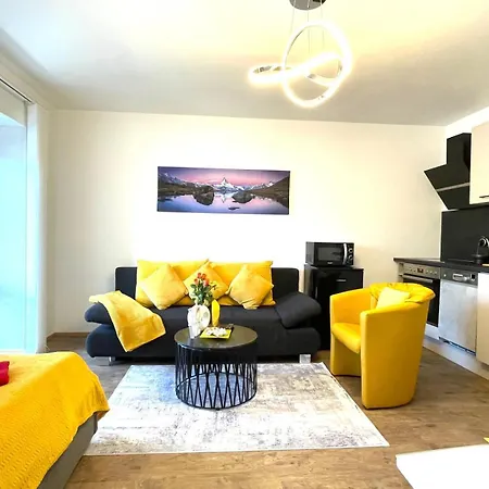 Neubauwohnung In - Sehr Zentral,gratis Parkplatz Und Balkon 린츠