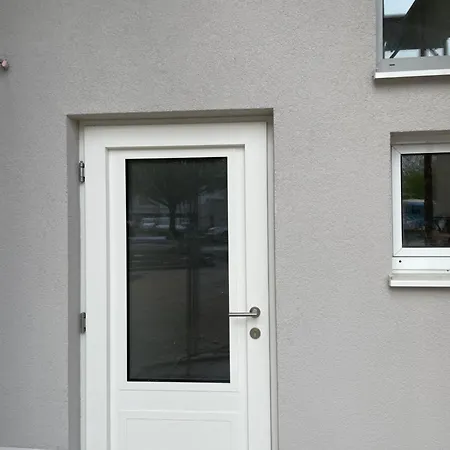 아파트 Neubauwohnung In - Sehr Zentral,gratis Parkplatz Und Balkon