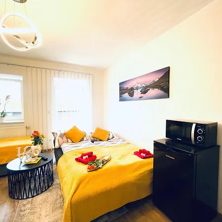 Neubauwohnung In - Sehr Zentral,gratis Parkplatz Und Balkon Διαμέρισμα Λιντς