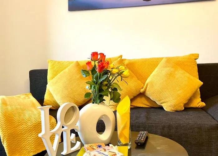 Neubauwohnung In - Sehr Zentral,gratis Parkplatz Und Balkon Apartmán Linec