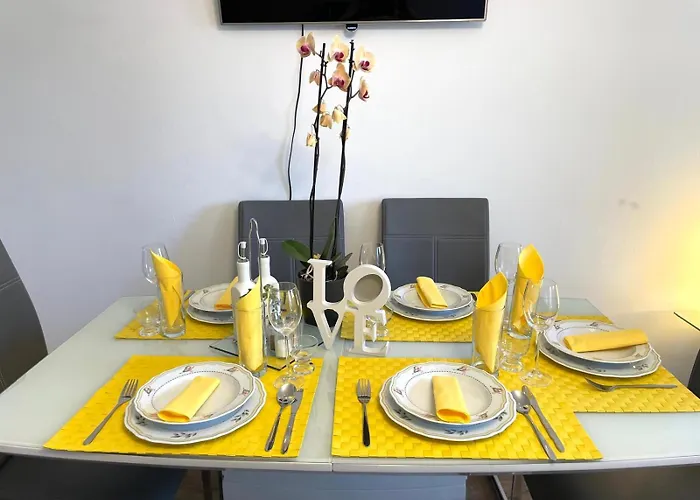 Neubauwohnung In - Sehr Zentral,gratis Parkplatz Und Balkon Linec