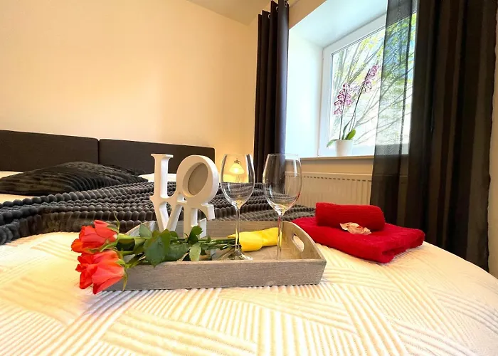 Neubauwohnung In - Sehr Zentral,gratis Parkplatz Und Balkon Apartmán *