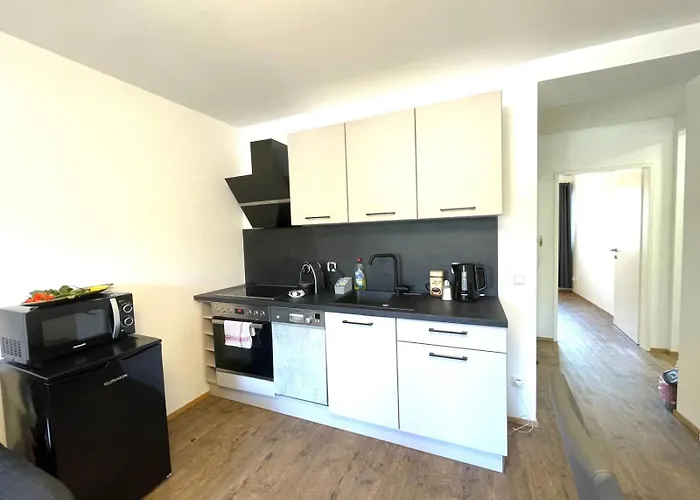 Neubauwohnung In - Sehr Zentral,gratis Parkplatz Und Balkon Apartmán Linec