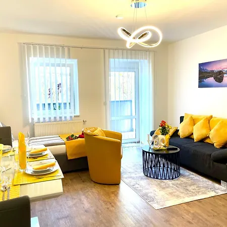 Neubauwohnung In - Sehr Zentral,gratis Parkplatz Und Balkon