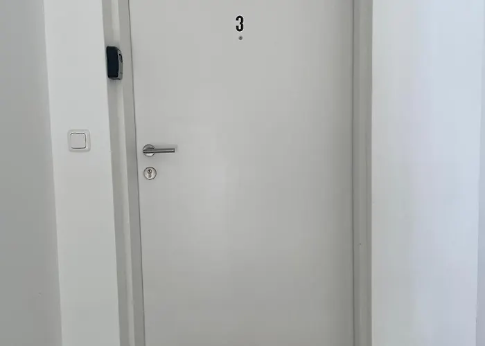 Neubauwohnung In - Sehr Zentral,gratis Parkplatz Und Balkon Daire